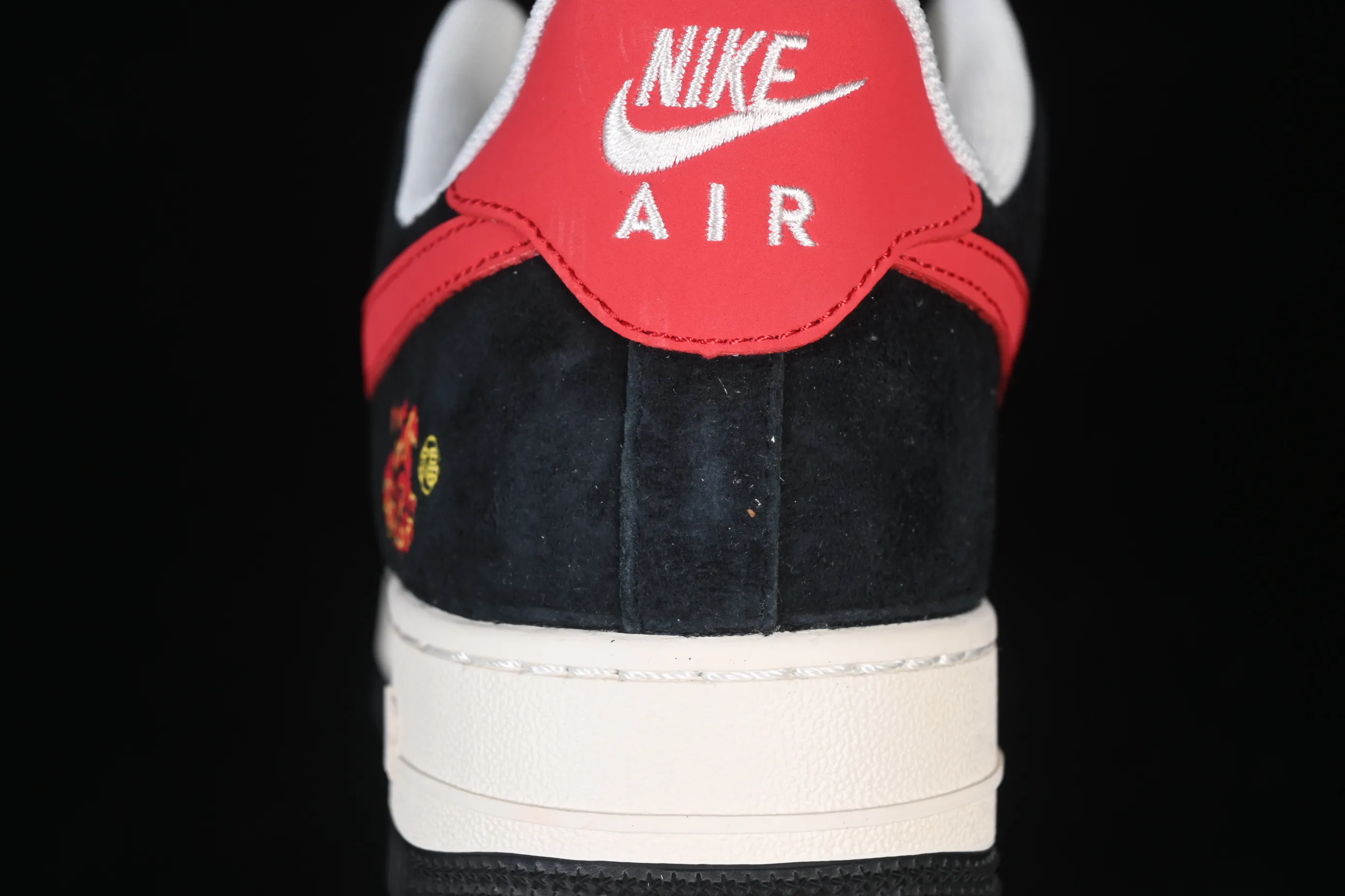 All Categories Nk Air Force 1 Air Force Series Nk Air Force 1 Low Air Force Low Nike Air Force 1'07 Low Year of the Horse Limited Edition Red and Black Contrast Air Force One Low-top Casual Shoes MZ9588-835